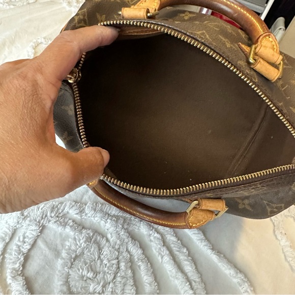 Authentic LV Speedy 👜 - Picture 5 of 9